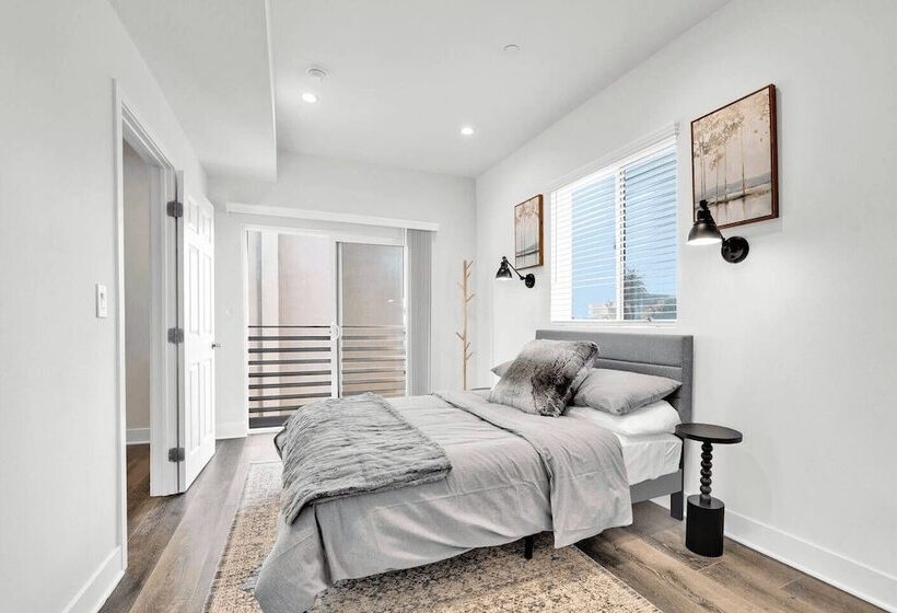 Downtown Delight By Avantstay 10min To Staples