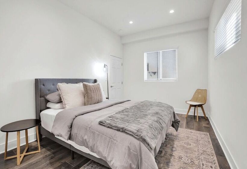 Downtown Delight By Avantstay 10min To Staples