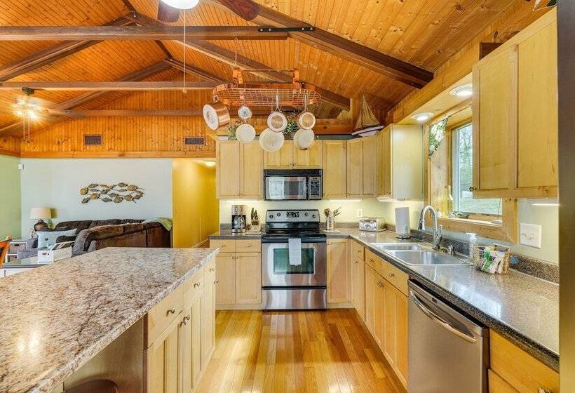 Duck And Bug S Cabin  On Boone Lake W/ Boat Dock!