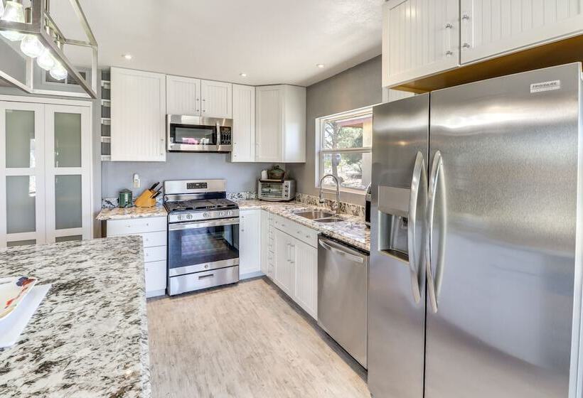 Elephant Butte Home W/ Propane Grill: 1 Mi To Lake