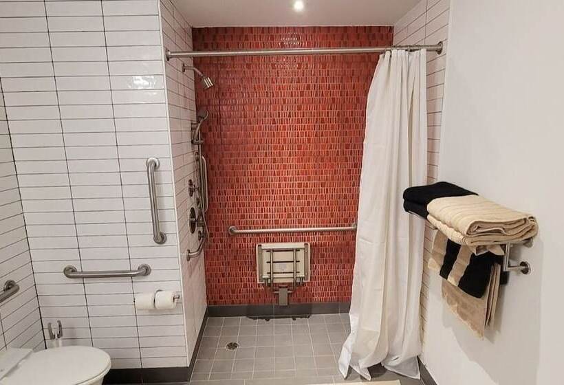 Elite Terrace   Spacious Apt W Terrace