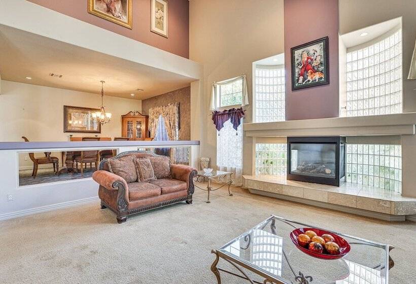 Expansive Peoria Home W/ Pool + Outdoor Kitchen!