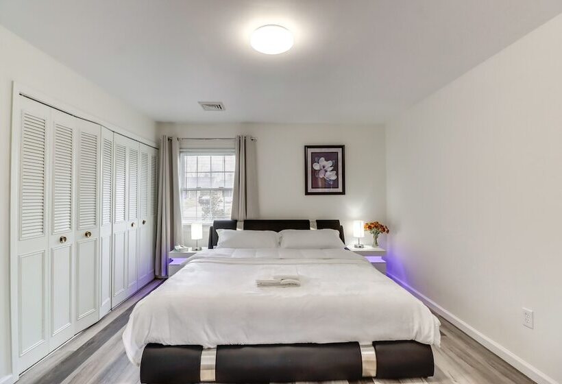 Family Friendly Home In Bowie W/ Fenced Yard!