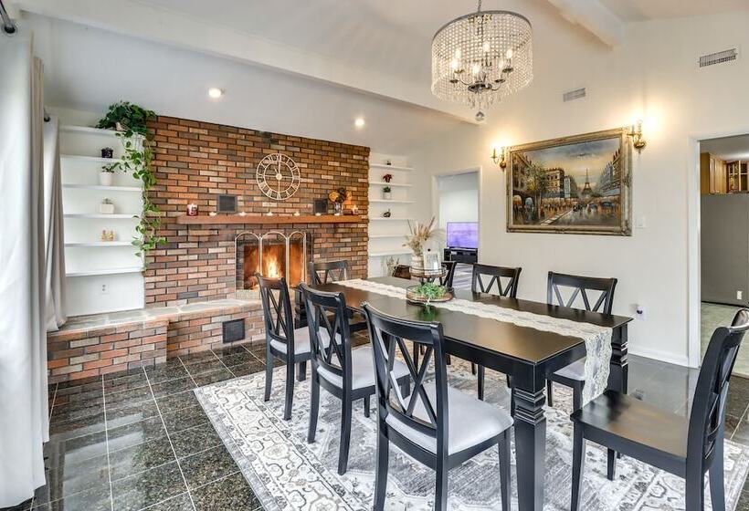 Family Friendly Home In Bowie W/ Fenced Yard!