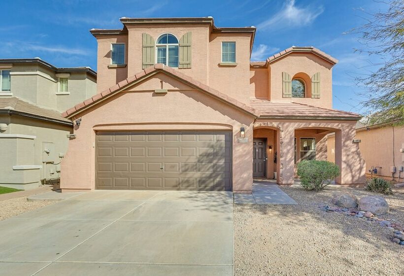 Family Friendly Phoenix Home: 5 Mi To Westgate!