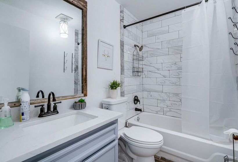 Pet Friendly Round Rock Home W/ Fenced Yard!