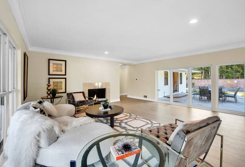 Forman By Avantstay Pool, Near Hollywood Studios