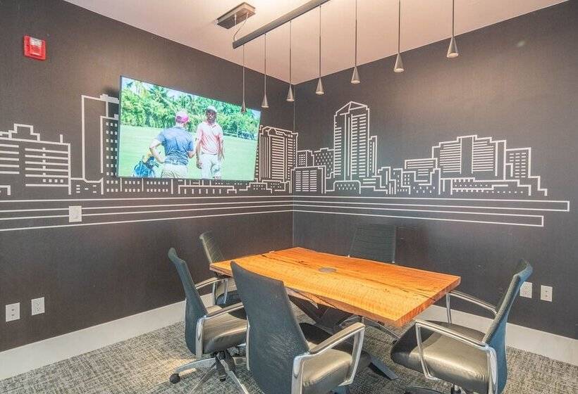 Golf View Oasis: Serenity + Tranquility + Walkability 244