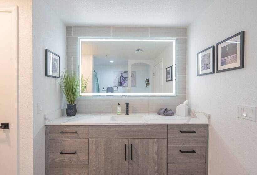 Golf View Oasis: Serenity + Tranquility + Walkability 244