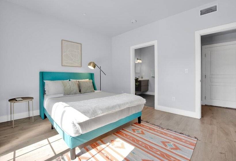 Hinds By Avantstay Duplex In North Hollywood