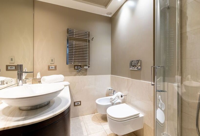 مسافرخانه Nj Hotels San Pietro All Orto 6 Milano