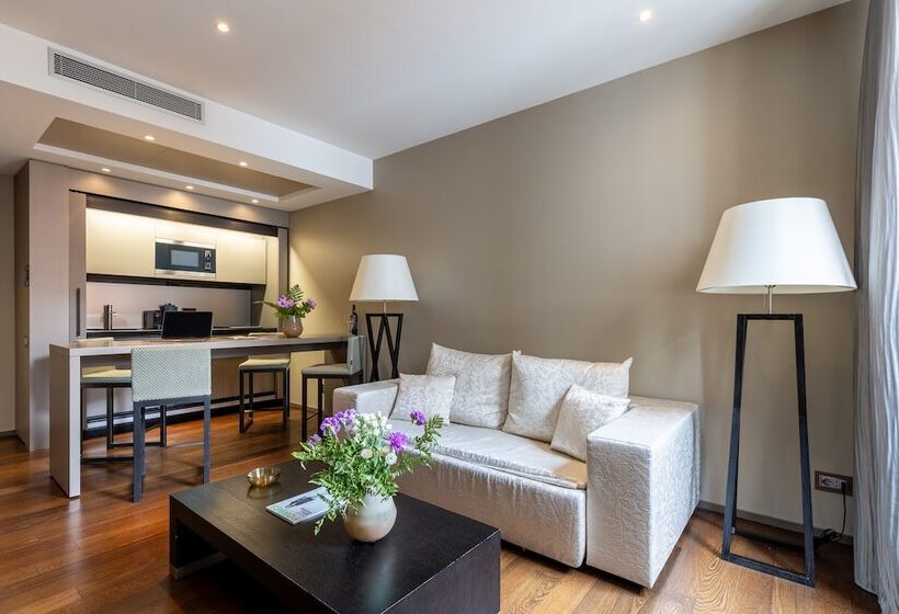 مسافرخانه Nj Hotels San Pietro All Orto 6 Milano