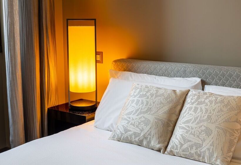 مسافرخانه Nj Hotels San Pietro All Orto 6 Milano