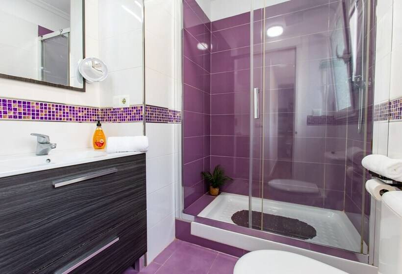 مسافرخانه Boutique Rooms Playa Burriana