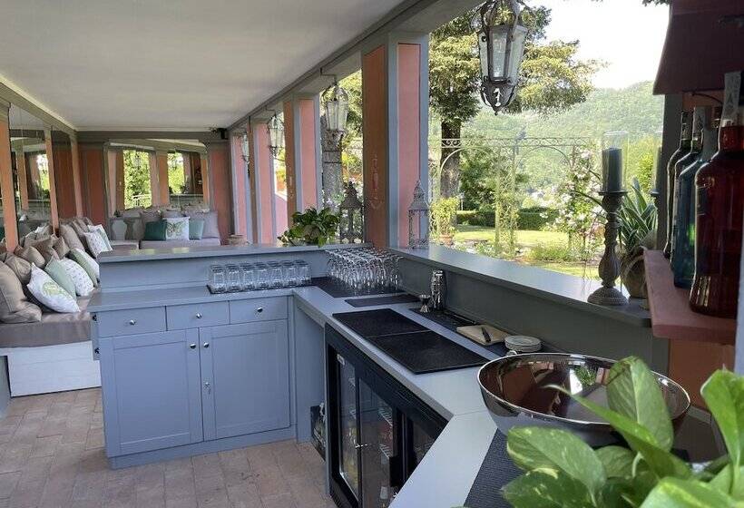 فندق فئة نجمة واحدة Burlamacchi Villas