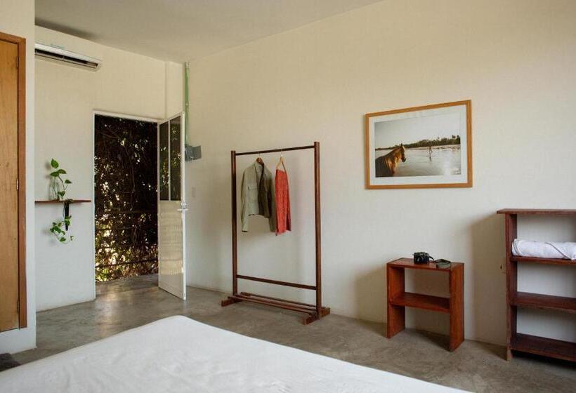 여관 La Escondida H