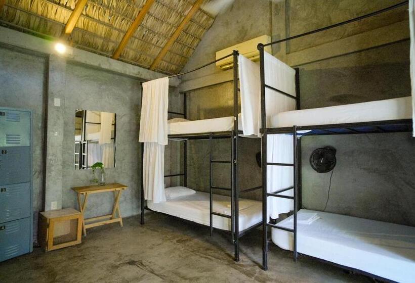 여관 La Escondida H