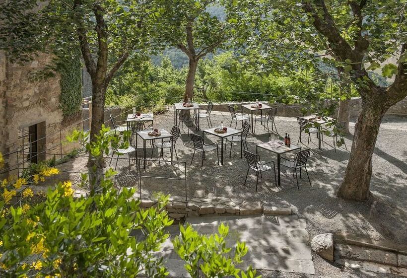 פונדק Monteverdi Tuscany