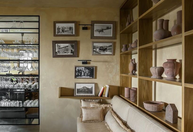 פונדק Monteverdi Tuscany