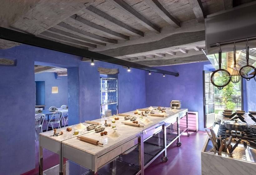 פונדק Monteverdi Tuscany