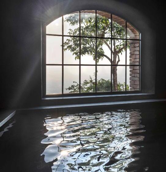 פונדק Monteverdi Tuscany