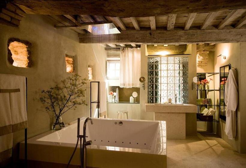 פונדק Monteverdi Tuscany