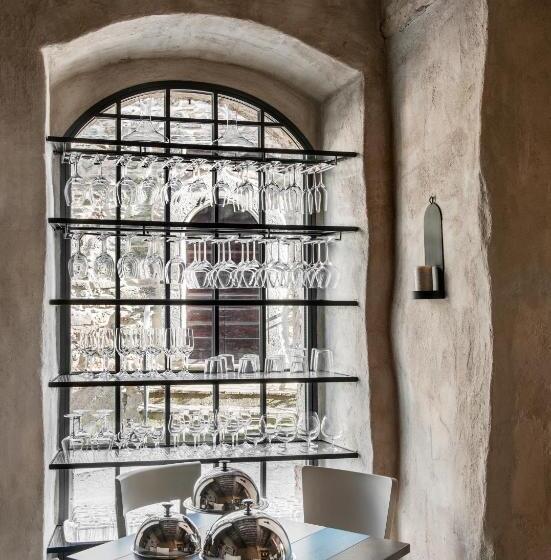 פונדק Monteverdi Tuscany