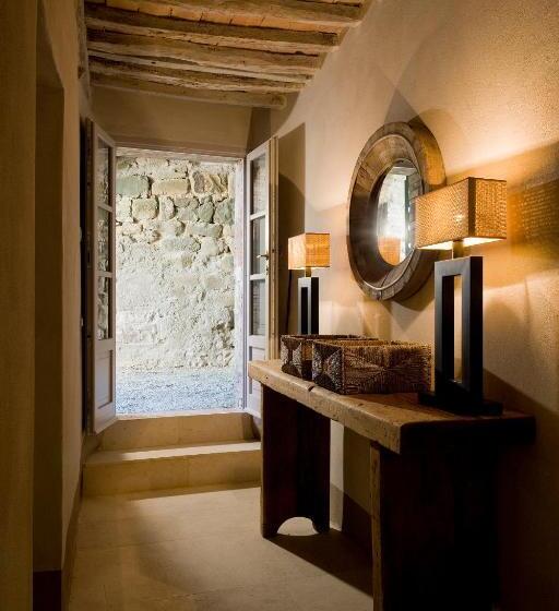 פונדק Monteverdi Tuscany