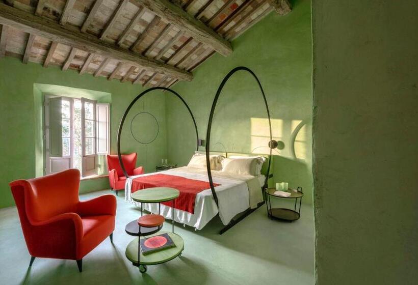 פונדק Monteverdi Tuscany