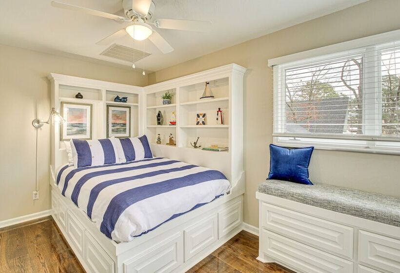 Hot Springs Lakefront Home W/ Dock & Water Views!