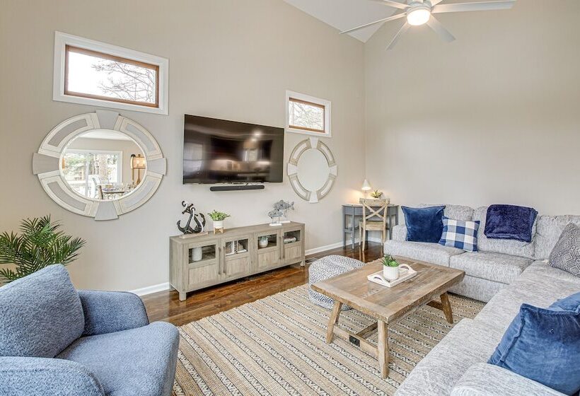 Hot Springs Lakefront Home W/ Dock & Water Views!