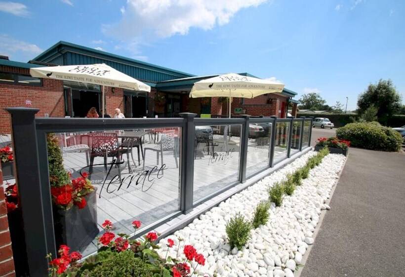 ホテル 2 Bed 6 Berth Lodge In Shorefield Oakdene Dorset