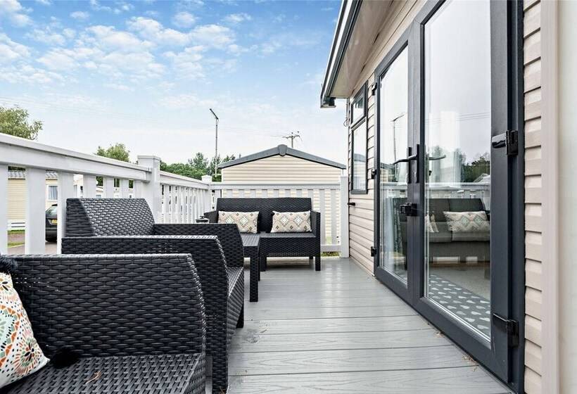 酒店 2 Bed 6 Berth Lodge In Shorefield Oakdene Dorset