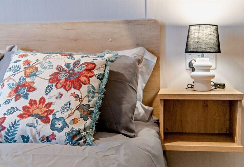 酒店 2 Bed 6 Berth Lodge In Shorefield Oakdene Dorset