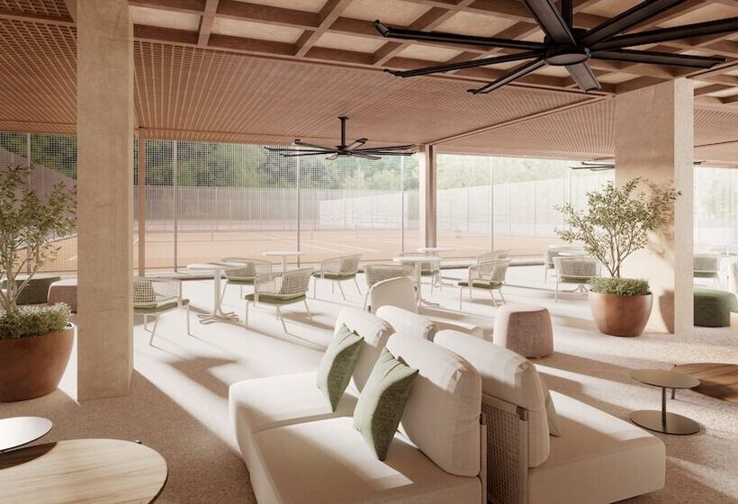 فندق 91 Athens Riviera, The Resort