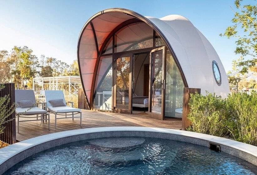 فندق 91 Athens Riviera, The Resort