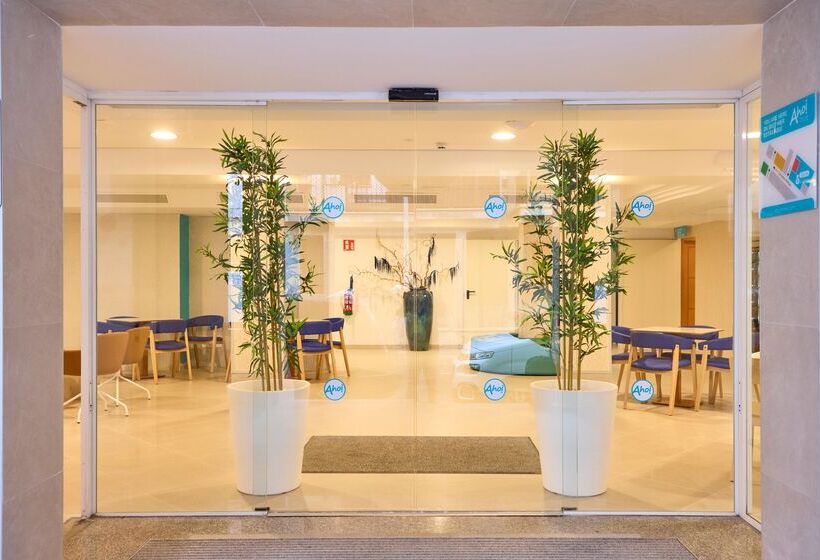 هتل Ahoi! Urban Beach