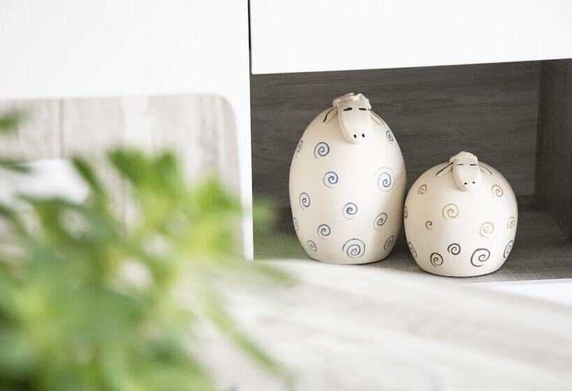 ホテル Apartamentos Creativos Villarubei