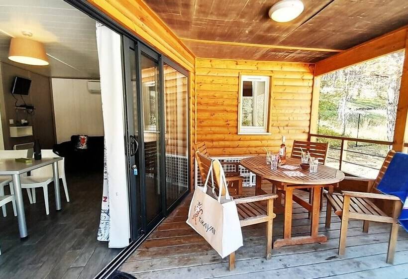 فندق Camping La Pinatelle