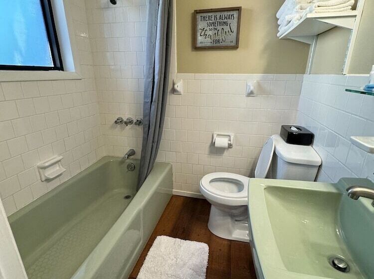 فندق Carlton Marion Inn