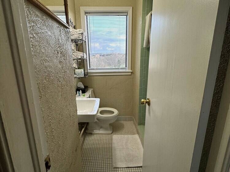 فندق Carlton Marion Inn