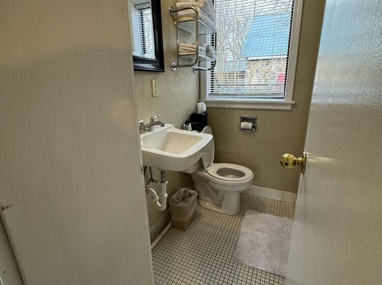 فندق Carlton Marion Inn