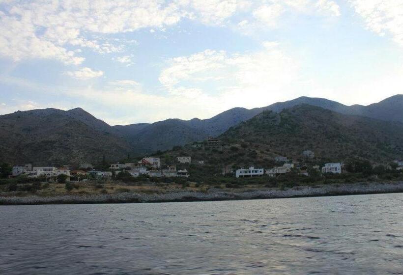 בית מלון כפרי Castlerizaraki