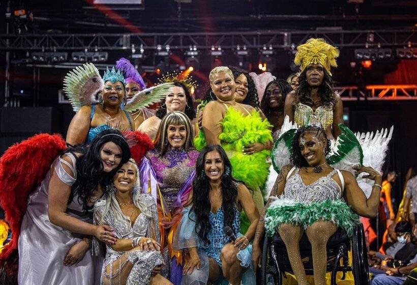 ホテル Coastal Chateau