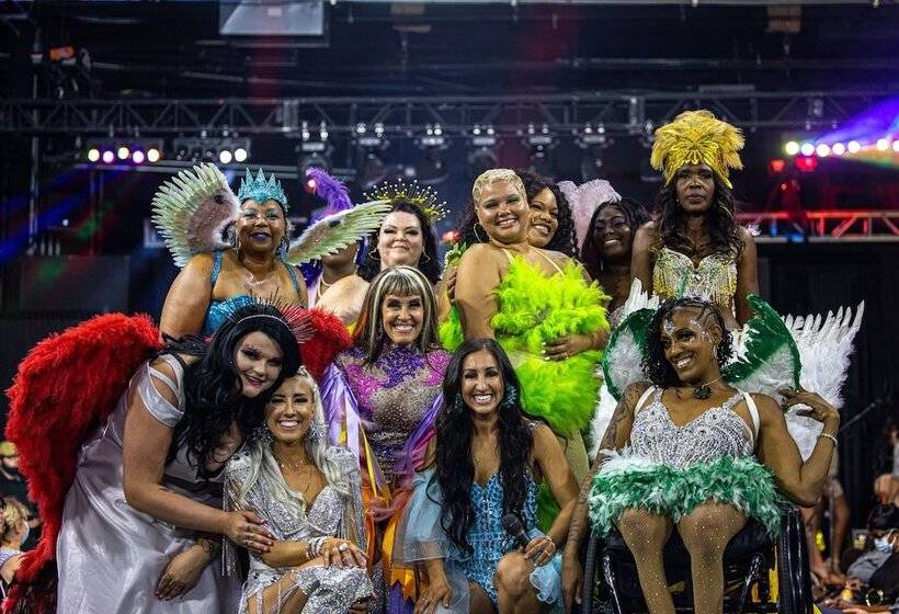 ホテル Coastal Chateau