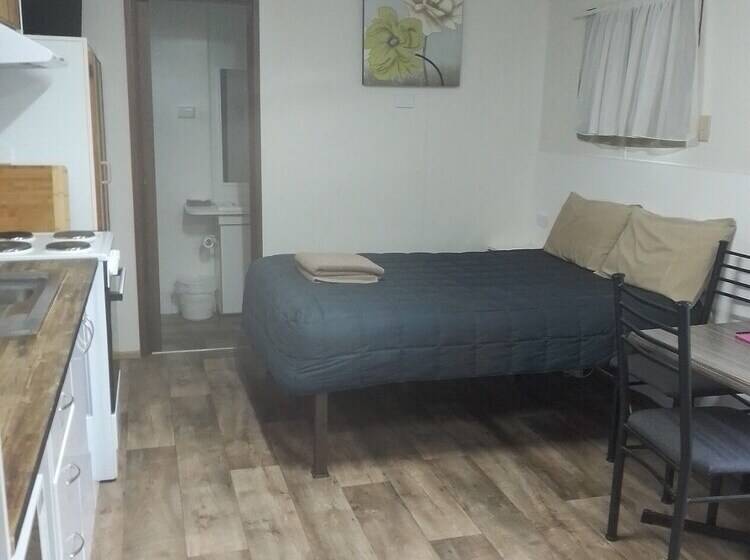 בית מלון כפרי Highway Tourist Village