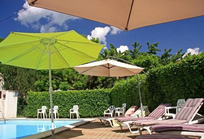 酒店 Hôtel Restaurant Les Marronniers