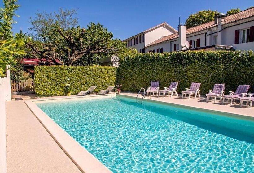 酒店 Hôtel Restaurant Les Marronniers