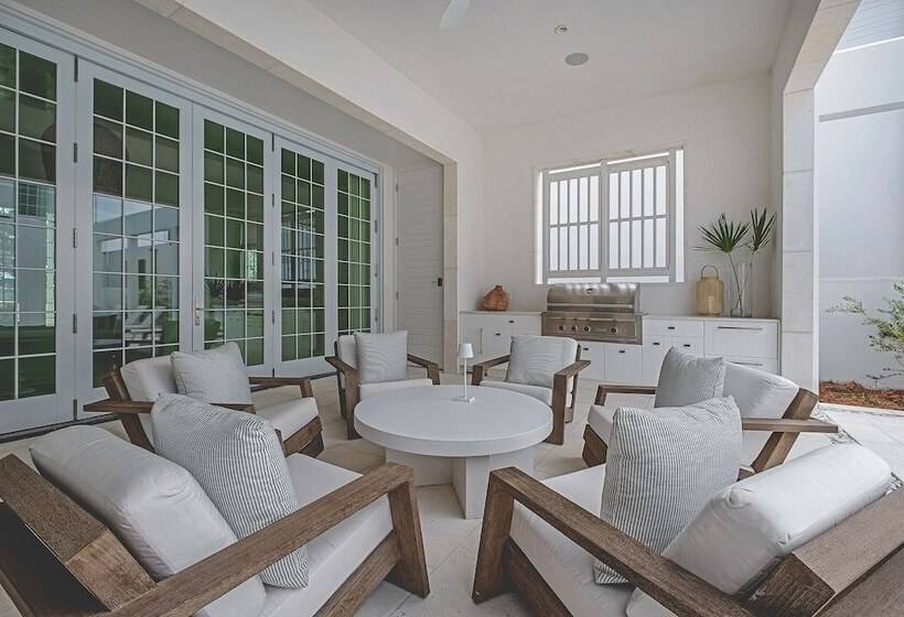 فندق Kaiya Beach Resort