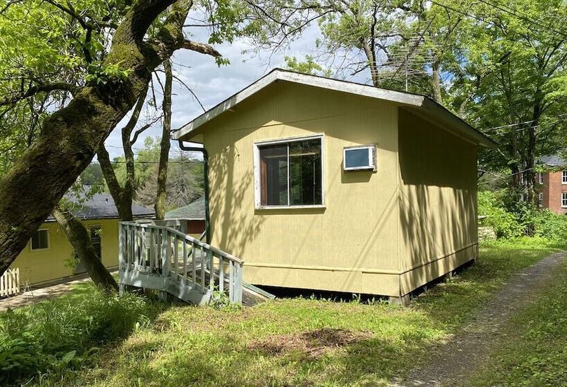 فندق Kenney Rideau